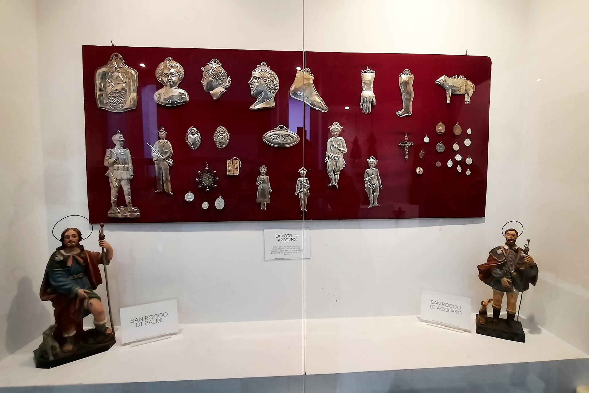 Terracotta statuettes of Saint Roch, Palmi - 01.jpg